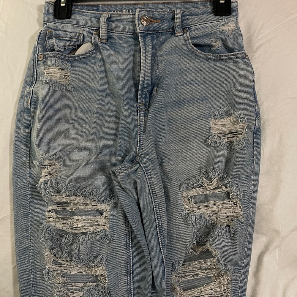 American Eagle Outfitters Women's Light Blue Distressed Jeans